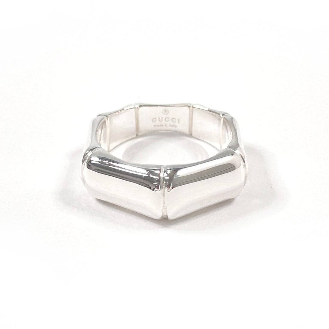 GUCCI Bamboo Ring, Sterling Silver 925, Size 15, Silver, Men's: --- Catalog ---Category: SizeJP Size: 15US Size: 7.5Category: DesignType: Band ringColor: SilverGender: MenMaterial: Silver 925Category: GeneralBrand: GucciCountry of Origin: Italy--- Item List ---Sec