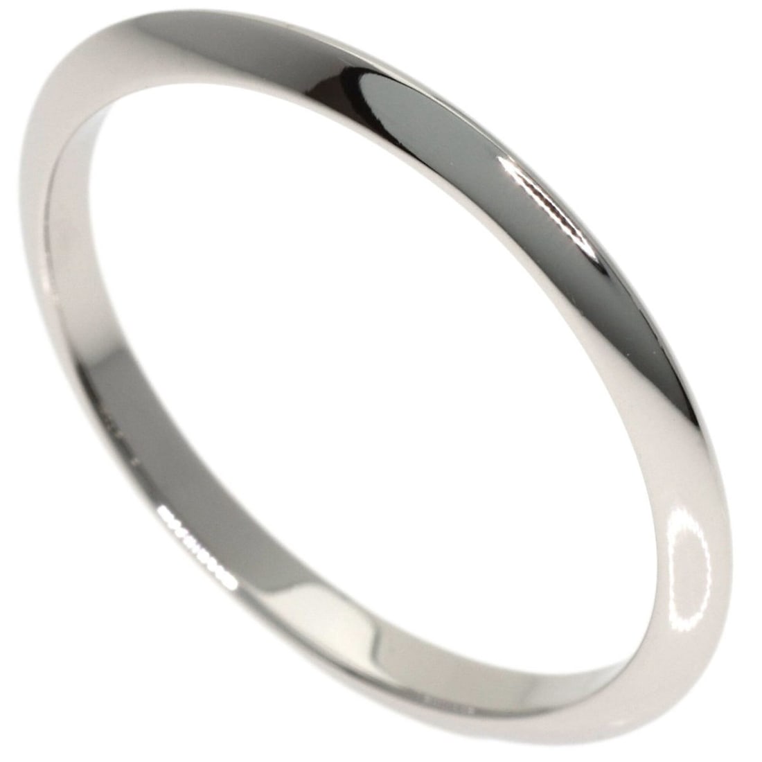 Tiffany & Co. Knife Edge Ring, Platinum PT950, Women's Ring.: --- Catalog ---Category: SizeWidth: 2mm / 0.08''Weight: 2.8g / 0.09oz.JP Size: 16US Size: 8Category: DesignType: Band ringGender: Women,MenMaterial: Platinum 950Category: GeneralBrand: Tiffany--- Item