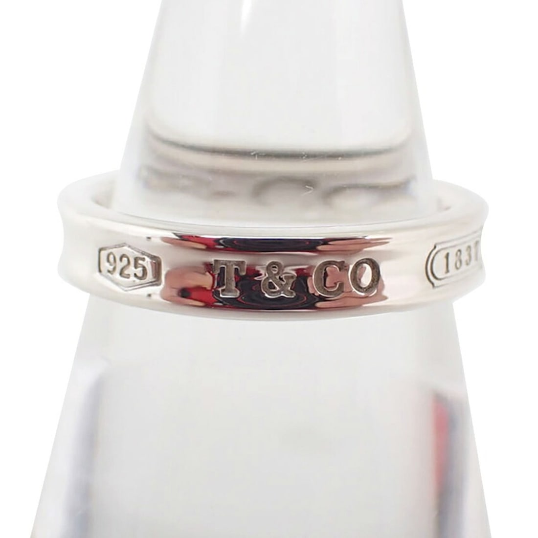 TIFFANY & Co. 925 1837 Narrow Ring, Size 11.5: --- Catalog ---Category: SizeUS Size: 6Brand Size: 51Category: DesignType: Band ringGender: WomenMaterial: Sterling silver 925Category: GeneralBrand: Tiffany--- Item List ---Section: