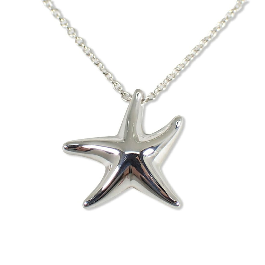 TIFFANY & Co. 925 Starfish Pendant Necklace: --- Catalog ---Category: SizePendant Size: 15mm x 14mm / 0.59'' x 0.55''Neck Circumference: 41.5 cm / 16.33''Category: DesignGender: WomenMaterial: Sterling silver 925Necklace Type: NecklaceCategory: