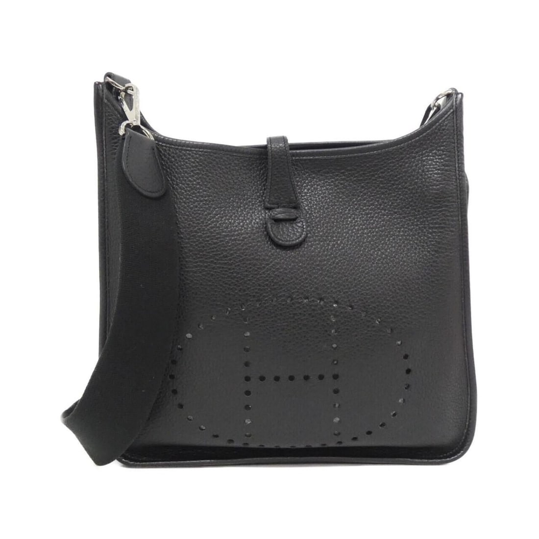 Hermes Evelyne 2 PM 043768CK Handbag: --- Catalog ---Category: SizeSize (HxWxD): 29cm x 28cm x 8cm / 11.41'' x 11.02'' x 3.14''Category: DesignType: HandbagColor: BlackGender: WomenMaterial: Taurillon clemence leather Hardware Color: Silv