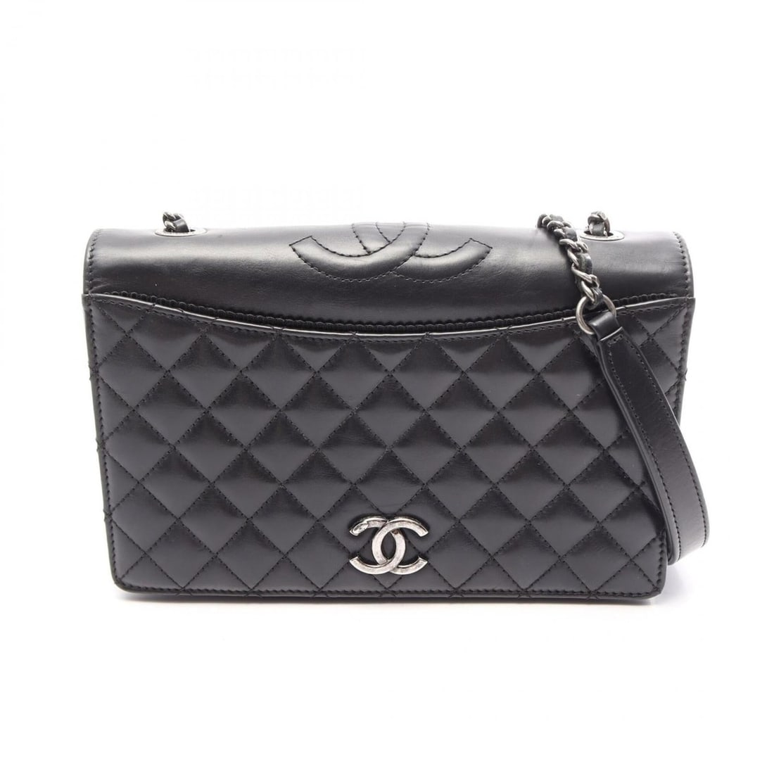 Chanel Matelassé Shoulder Bag/Handbag, Lambskin Leather, Women's, Black: --- Catalog ---Category: SizeSize (HxWxD): 13.5cm x 21cm x 5cm / 5.31'' x 8.26'' x 1.96''Category: DesignType: Handbag, Shoulder bagColor: BlackGender: WomenMaterial: Leather Leather/Fur Type: Lambski