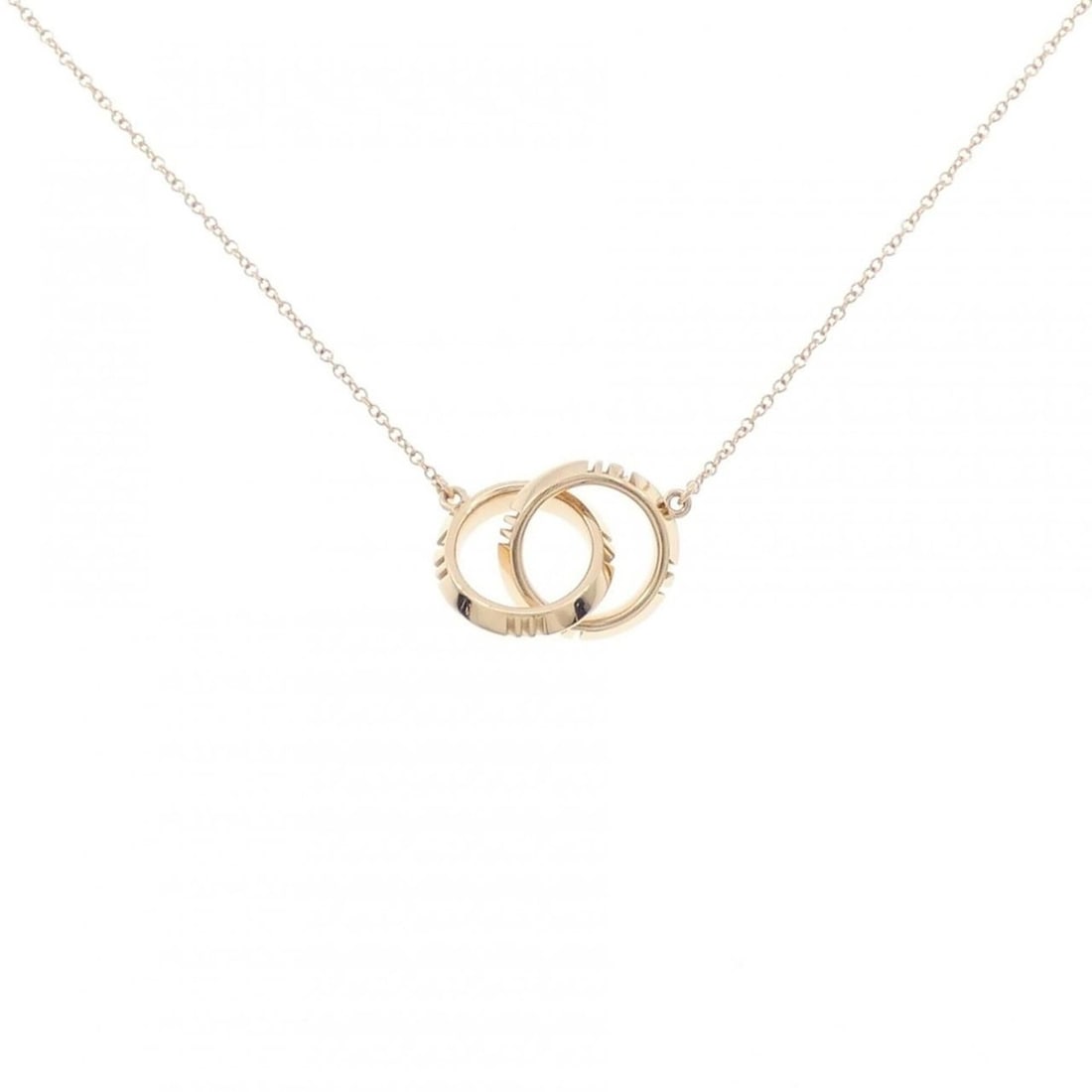 Tiffany & Co. Closed Interlocking Necklace: --- Catalog ---Category: SizePendant Size: 12.8mm x 20.5mm / 0.5'' x 0.8''Neck Circumference: 40 cm - 45 cm / 15.74'' - 17.71''Category: DesignGender: WomenMaterial: Pink gold (18K)Pendant Type: