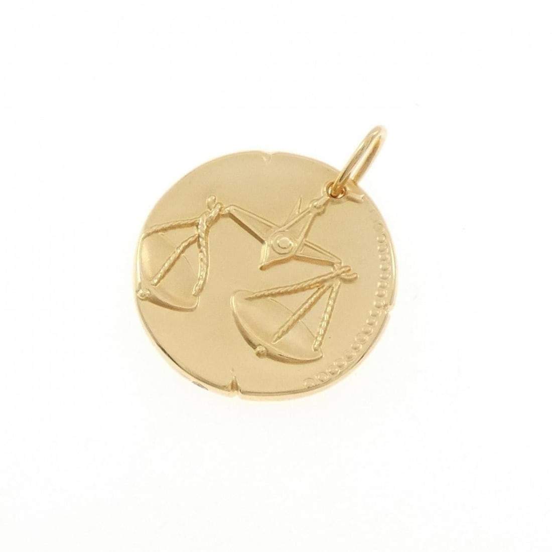 Van Cleef & Arpels Zodiac Pendant: --- Catalog ---Category: SizePendant Size: 26.8mm x 21.5mm / 1.05'' x 0.84''Category: DesignGender: Women,MenMaterial: Yellow gold (18K)Necklace Type: PendantCategory: GeneralBrand: Van Cleef &