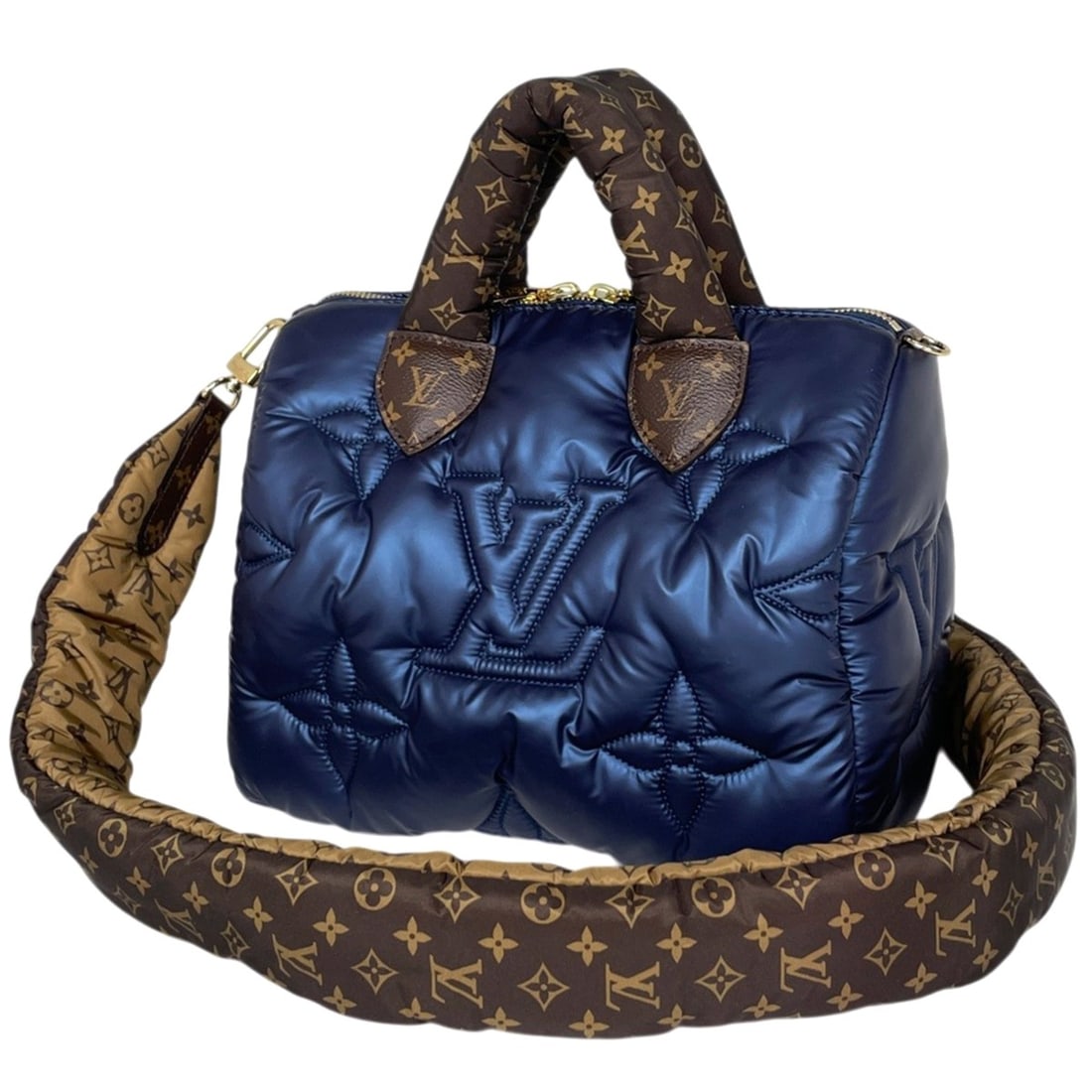 Louis Vuitton Speedy Bandoulière 25 Handbag LV Pillow Monogram Blue M21061 Women's: --- Catalog ---Category: SizeSize (HxWxD): 19cm x 24.5cm x 15cm / 7.48'' x 9.64'' x 5.9''Category: DesignType: Handbag, Shoulder bagColor: BlueGender: WomenMaterial: Monogram , Nylon Category: General