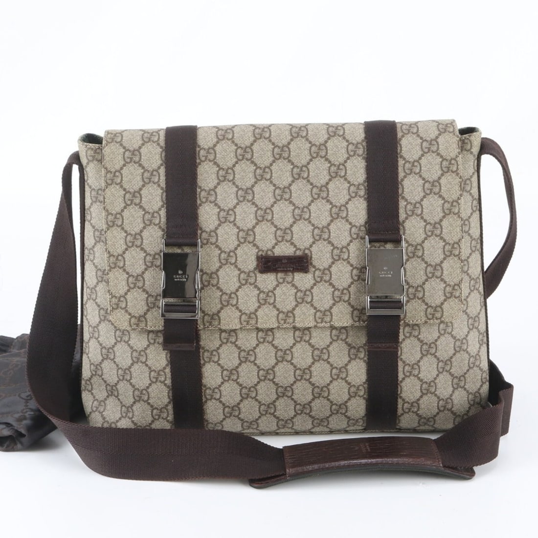 Gucci GG Supreme 122373 Leather Shoulder Bag for Men with Control Card: --- Catalog ---Category: SizeSize (HxWxD): 26cm x 33cm x 9cm / 10.23'' x 12.99'' x 3.54''Category: DesignType: Shoulder bagColor: Beige, BrownGender: MenMaterial: Leather , Coated canvas Category: Gen