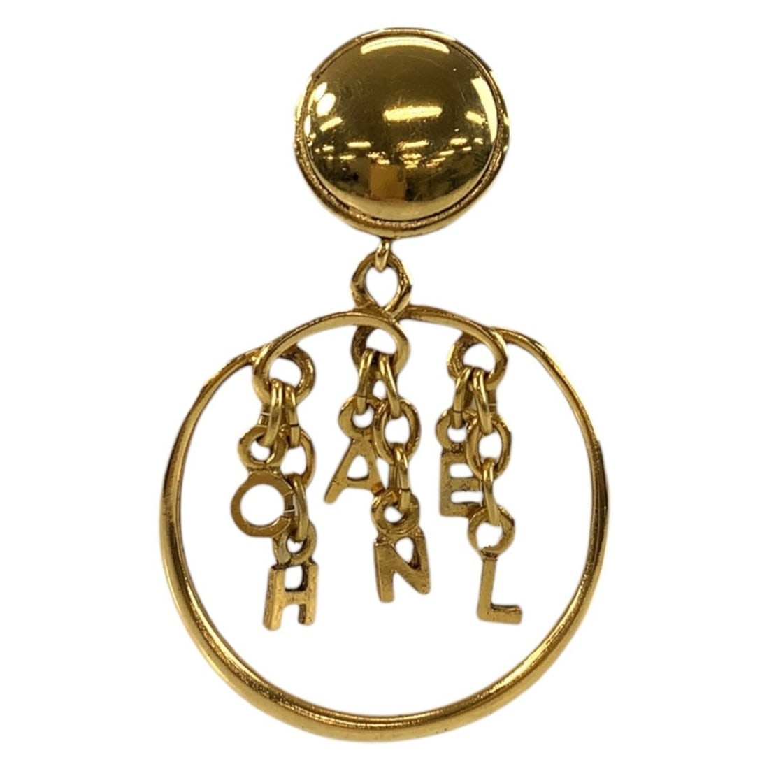 CHANEL logo hoop earring, gold plated, single for women.: --- Catalog ---Category: SizeSize (HxWxD): 60.00mm x 38.00mm / 2.36'' x 1.50''Category: DesignType: Clip earringsColor: GoldGender: WomenMaterial: Gold platingCategory: GeneralBrand: ChanelCountry of 