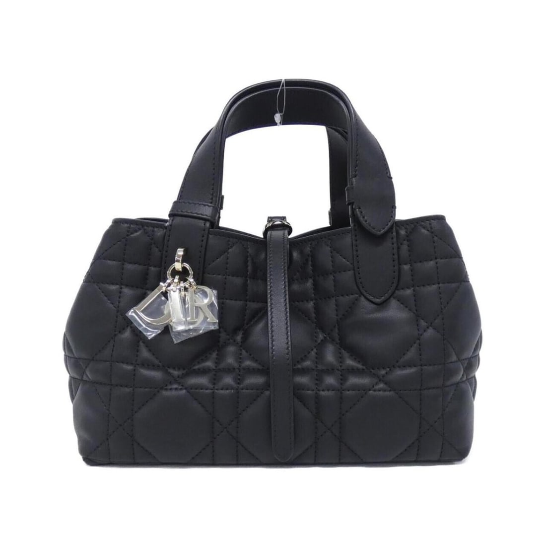 Christian Dior Toujours Small M2822OSNW Handbag: --- Catalog ---Category: SizeSize (HxWxD): 14cm x 23cm x 12cm / 5.51'' x 9.05'' x 4.72''Category: DesignType: HandbagColor: BlackGender: WomenMaterial: Leather Leather/Fur Type: CalfskinCategory: Gene