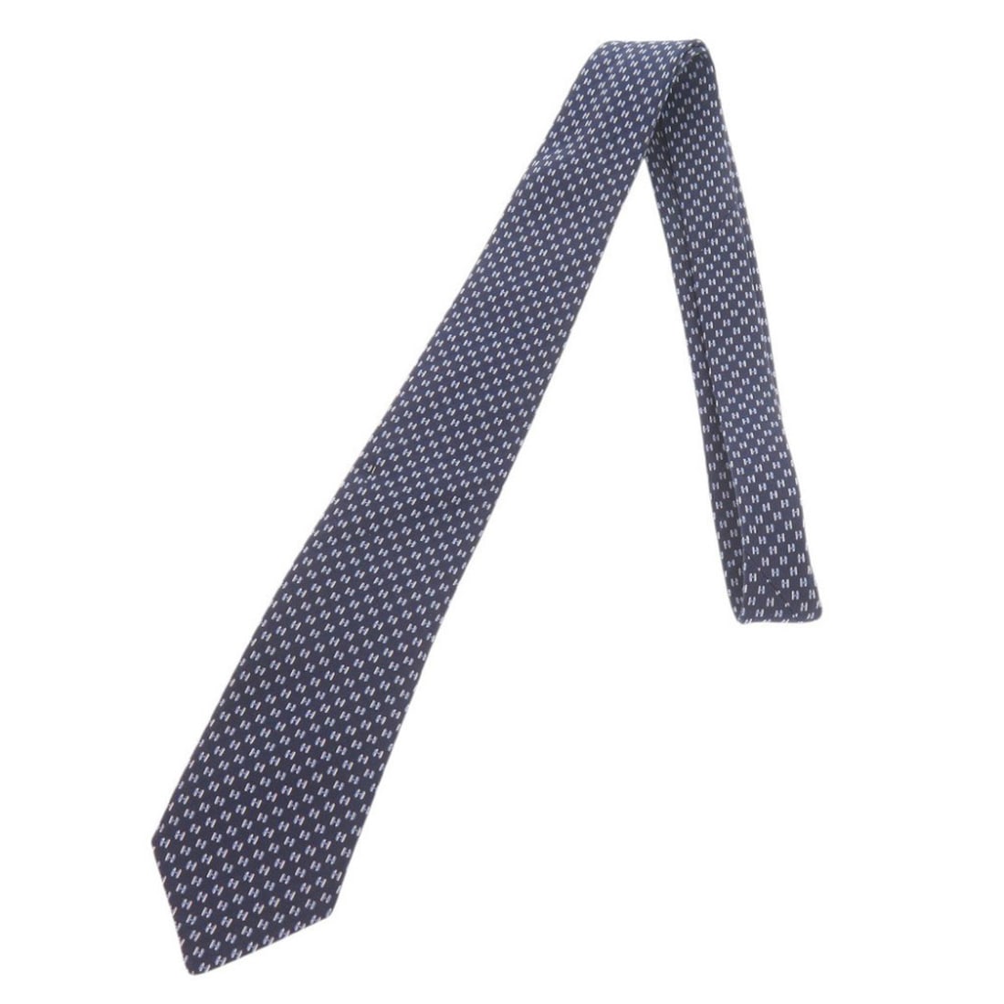 Hermes H Flamboyant Web Silk Navy Tie 0324 HERMES Men's: --- Catalog ---Category: SizeTotal Length: 150cm / 59.05''Category: DesignType: CravatColor: NavyGender: MenMaterial: Silk Category: GeneralBrand: HermesCountry of Origin: France--- Item List ---Secti