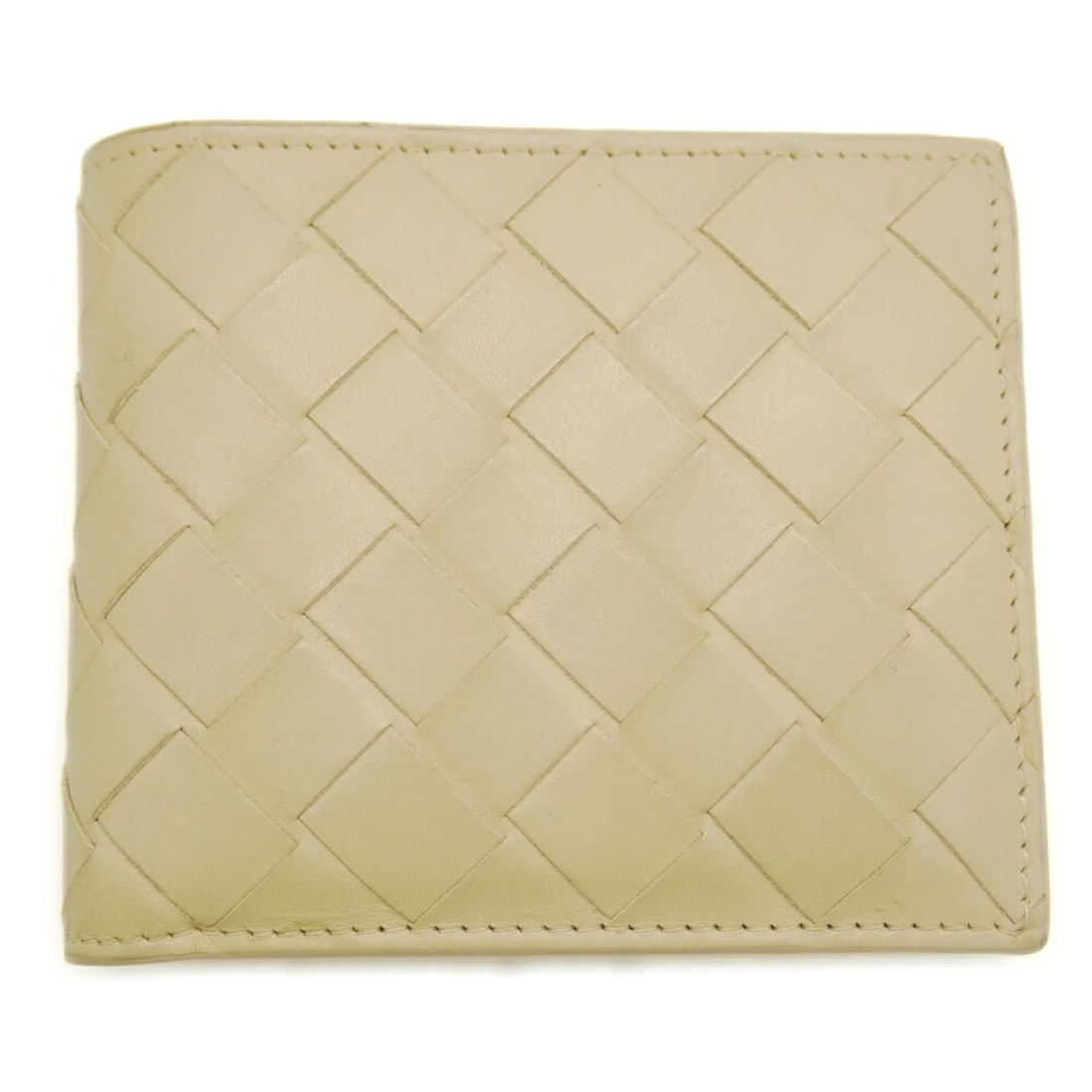 BOTTEGA VENETA Intrecciato Bifold Wallet 605722 Beige: --- Catalog ---Category: SizeSize (HxWxD): 9.5cm x 11cm x 2.5cm / 3.74'' x 4.33'' x 0.98''Category: DesignType: Wallet (bi-fold)Color: BeigeGender: WomenMaterial: Leather Category: GeneralMPN: 605722B