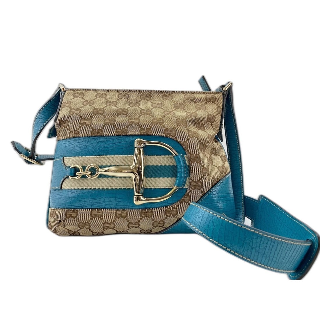 Gucci Horsebit Shoulder Bag, Brown: --- Catalog ---Category: SizeSize (HxWxD): 21cm x 27cm x 1cm / 8.26'' x 10.62'' x 0.39''Strap Length: 107cm - 112cm / 42.12'' - 44.09''Category: DesignType: Shoulder bagColor: BrownGender: WomenCatego