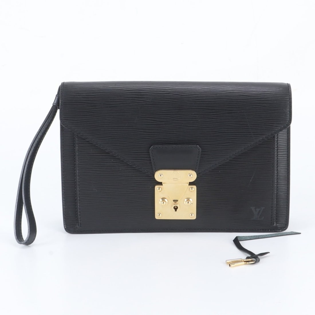 Louis Vuitton Epi Serie Dragonne Pochette M52612 Leather Second Bag Clutch Handbag Pouch Men's: --- Catalog ---Category: SizeSize (HxWxD): 18cm x 26cm x 6cm / 7.08'' x 10.23'' x 2.36''Category: DesignType: Clutch bag, Pochette, PouchColor: NoirGender: MenMaterial: Leather Category: GeneralBrand:
