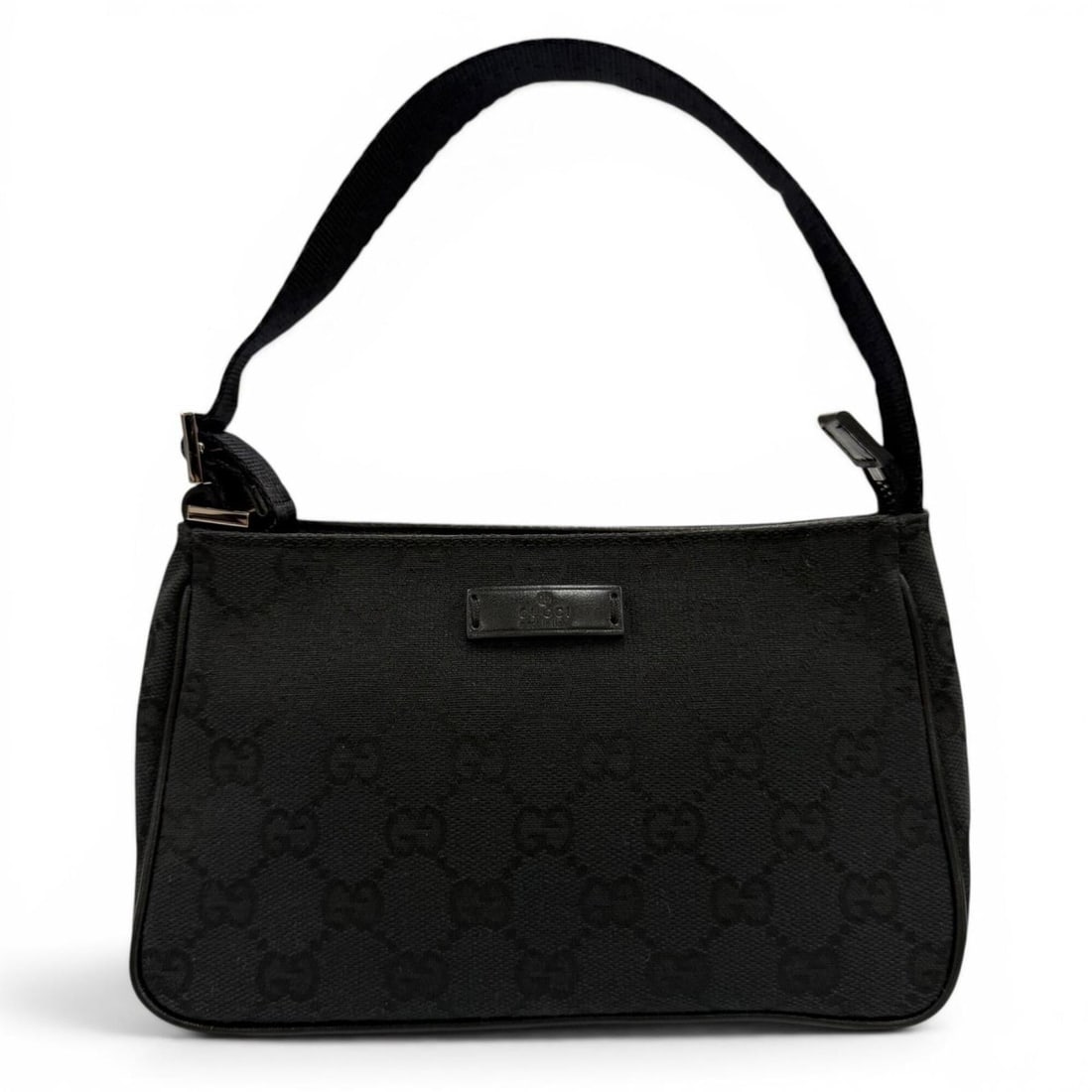 GUCCI Vintage 106644 GG Canvas Leather Logo Patch Zip Pouch Handbag Black Made in Italy Women's: --- Catalog ---Category: SizeSize (HxWxD): 12.5cm x 21cm x 8.7cm / 4.92'' x 8.26'' x 3.42''Category: DesignType: Handbag, PouchColor: BlackGender: WomenMaterial: GG canvas , Leather Category: GeneralM