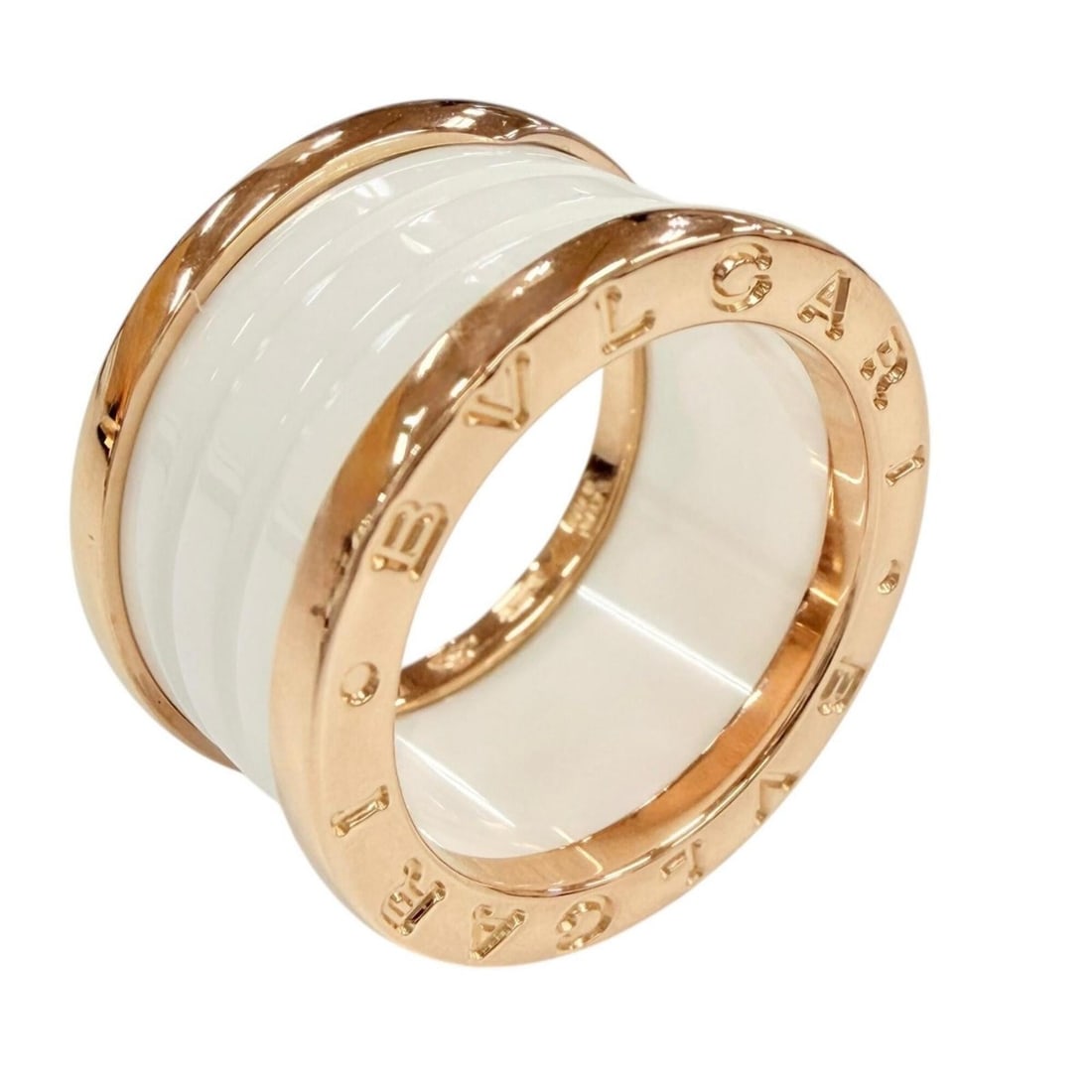 BVLGARI RS00534 B.zero1 Ring, 750 (PG) Ceramic Pink Gold, White, Size 50, Made in Italy, Weight: --- Catalog ---Category: SizeUS Size: 5.5Brand Size: 50Category: DesignType: Band ringColor: Pink gold, WhiteGender: WomenMaterial: Ceramic, Pink gold (18K)Category: GeneralMPN: RS00534Brand: BvlgariC