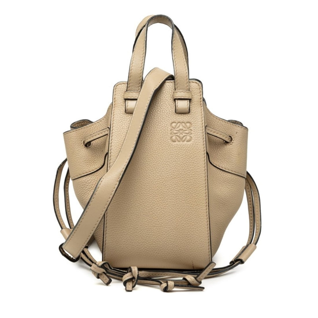 Loewe Anagram Hammock Mini Handbag Shoulder Bag 2-Way Beige Leather Women's LOEWE: --- Catalog ---Category: SizeSize (HxWxD): 19cm x 10.7cm x 16cm / 7.48'' x 4.21'' x 6.29''Category: DesignType: Handbag, Shoulder bagColor: BeigeGender: WomenMaterial: Leather Category: GeneralBrand: 