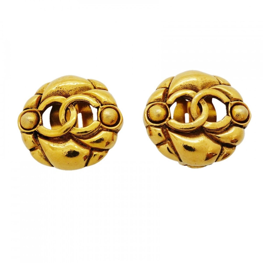 Chanel Earrings, Coco Mark Circle, GP Plated Gold, Women's, OP010662: --- Catalog ---Category: SizeSize (HxWxD): 22.40mm x 24.00mm / 0.88'' x 0.94''Category: DesignType: Clip earringsColor: GoldGender: WomenMaterial: Gold platingCategory: GeneralBrand: Chanel--- Item Li