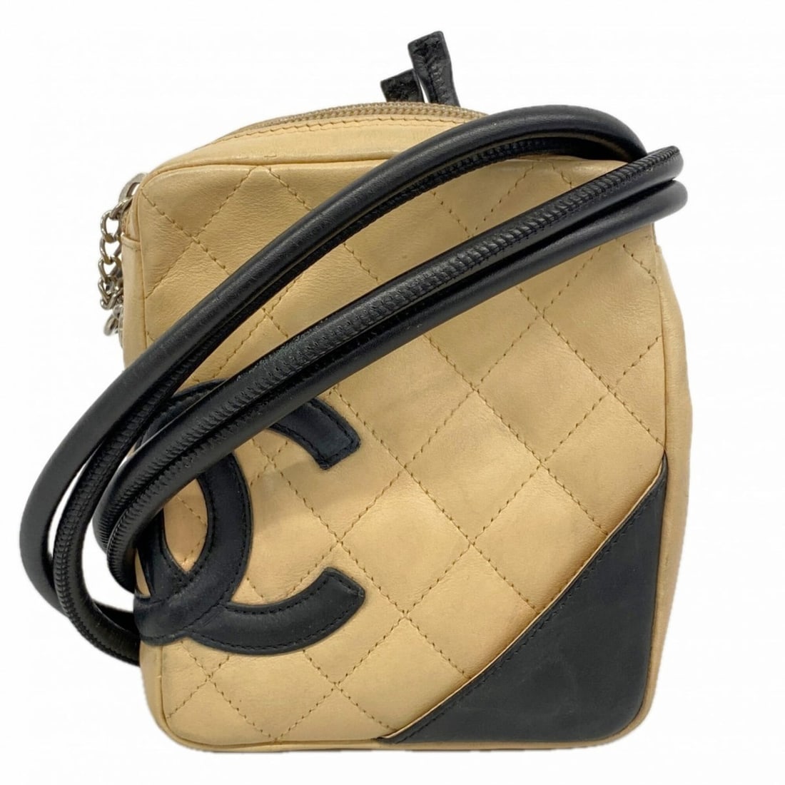 Chanel Cambon Lambskin Shoulder Bag, Beige, Women's, P3216482: --- Catalog ---Category: SizeSize (HxWxD): 15cm x 12.5cm x 2.5cm / 5.9'' x 4.92'' x 0.98''Category: DesignType: Shoulder bagColor: BeigeGender: WomenMaterial: Leather Hardware Color: SilverLeather/Fur