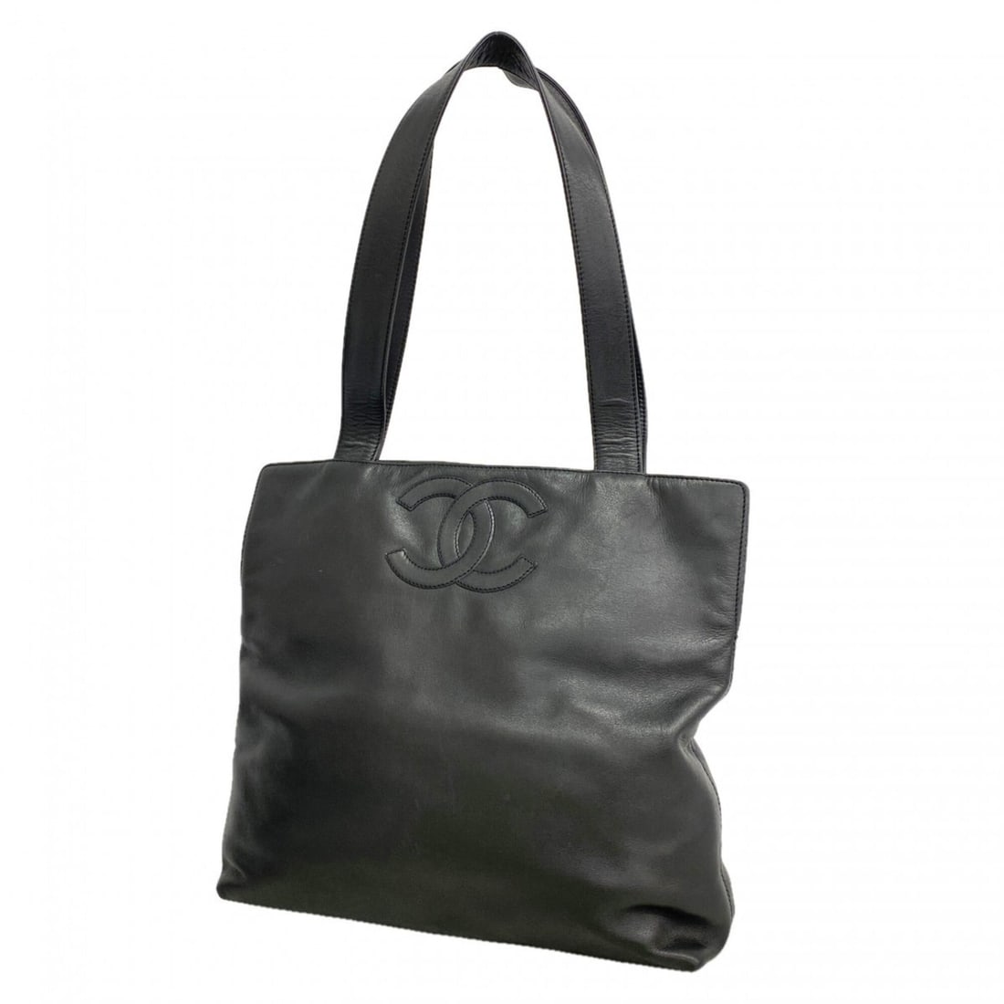 Chanel Leather Tote Bag, Black, Women's, P3215133: --- Catalog ---Category: SizeSize (HxWxD): 31cm x 32.5cm x 9.5cm / 12.2'' x 12.79'' x 3.74''Category: DesignType: Tote bagColor: BlackGender: WomenMaterial: Leather Hardware Color: GoldCategory: Gener