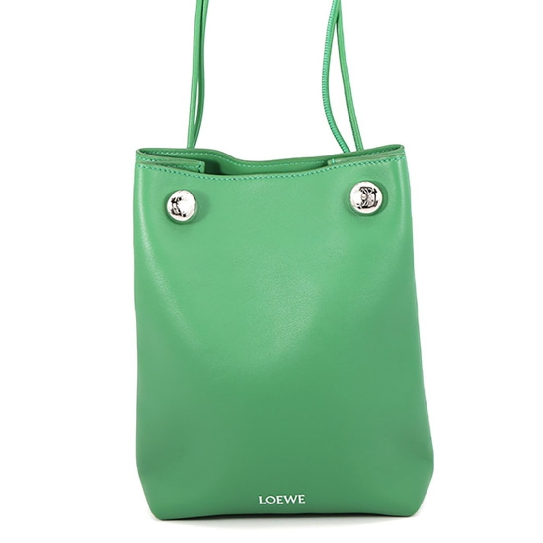 Loewe Shoulder Bag Pebble Pouch Smooth Calf Leather CANBSPPX01 LOEWE Handbag: --- Catalog ---Category: SizeWeight: 230g / 8.11oz.Size (HxWxD): 22cm x 15cm x 7cm / 8.66'' x 5.9'' x 2.75''Strap Length: 78.5cm - 143cm / 30.9'' - 56.29''Category: DesignType: Handbag, Shoulder bagCo