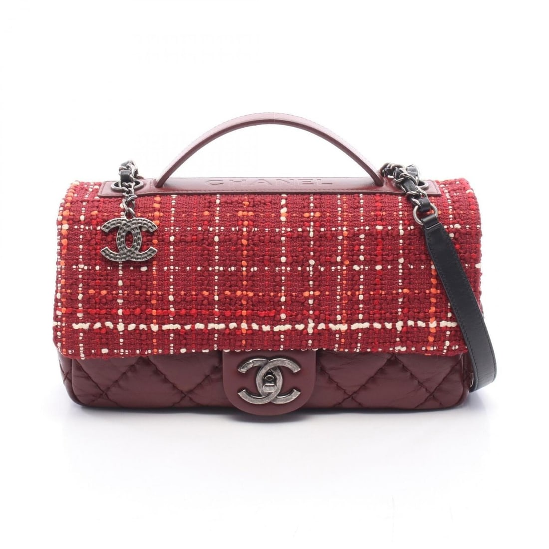 Chanel Airline Matelassé Top Handle 2-Way Shoulder Bag/Handbag, Fabric and Leather, Women's,: --- Catalog ---Category: SizeSize (HxWxD): 14cm x 25.5cm x 5.5cm / 5.51'' x 10.03'' x 2.16''Category: DesignType: Handbag, Shoulder bagColor: Bordeaux, Multi-color, Red colorGender: WomenMaterial: Fab