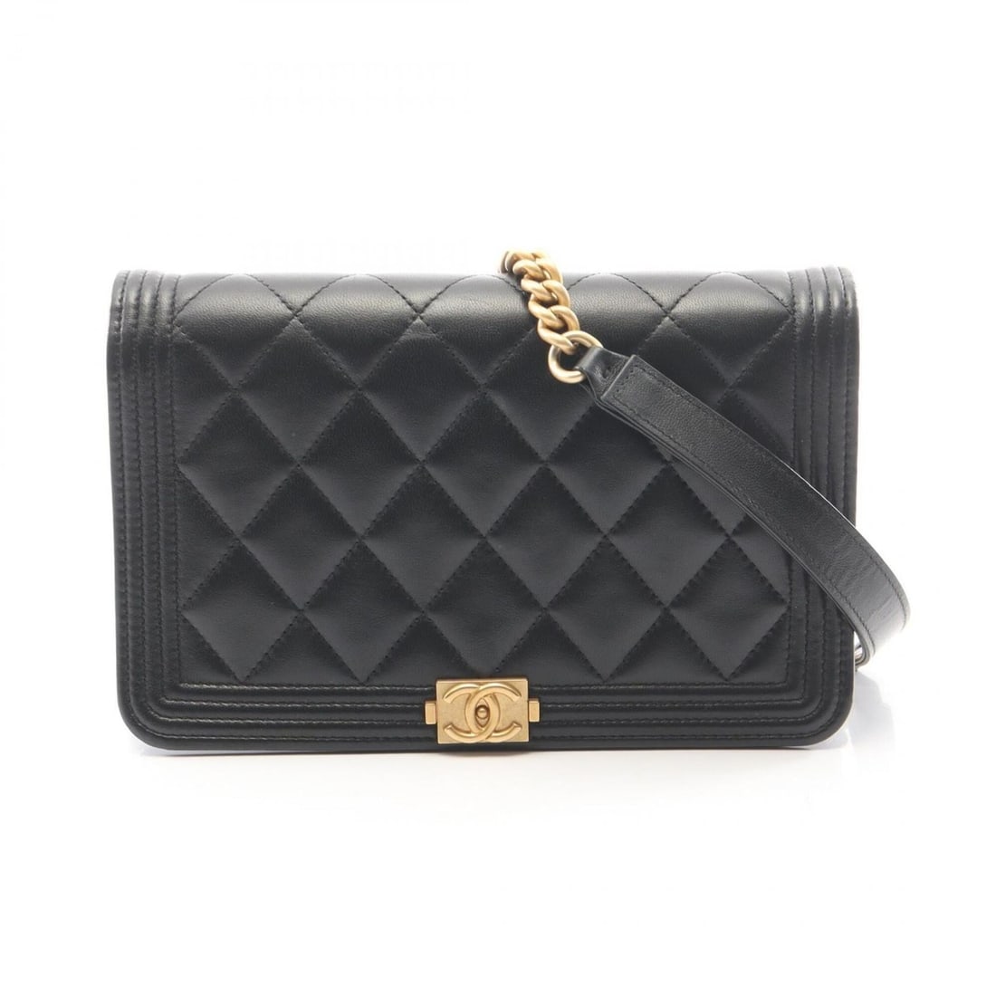 Chanel Boy Shoulder Bag/Handbag, Lambskin Leather, Women's, Black, A81969: --- Catalog ---Category: SizeSize (HxWxD): 12cm x 19cm x 3cm / 4.72'' x 7.48'' x 1.18''Category: DesignType: Handbag, Shoulder bagColor: BlackGender: WomenMaterial: Leather Leather/Fur Type: LambskinC