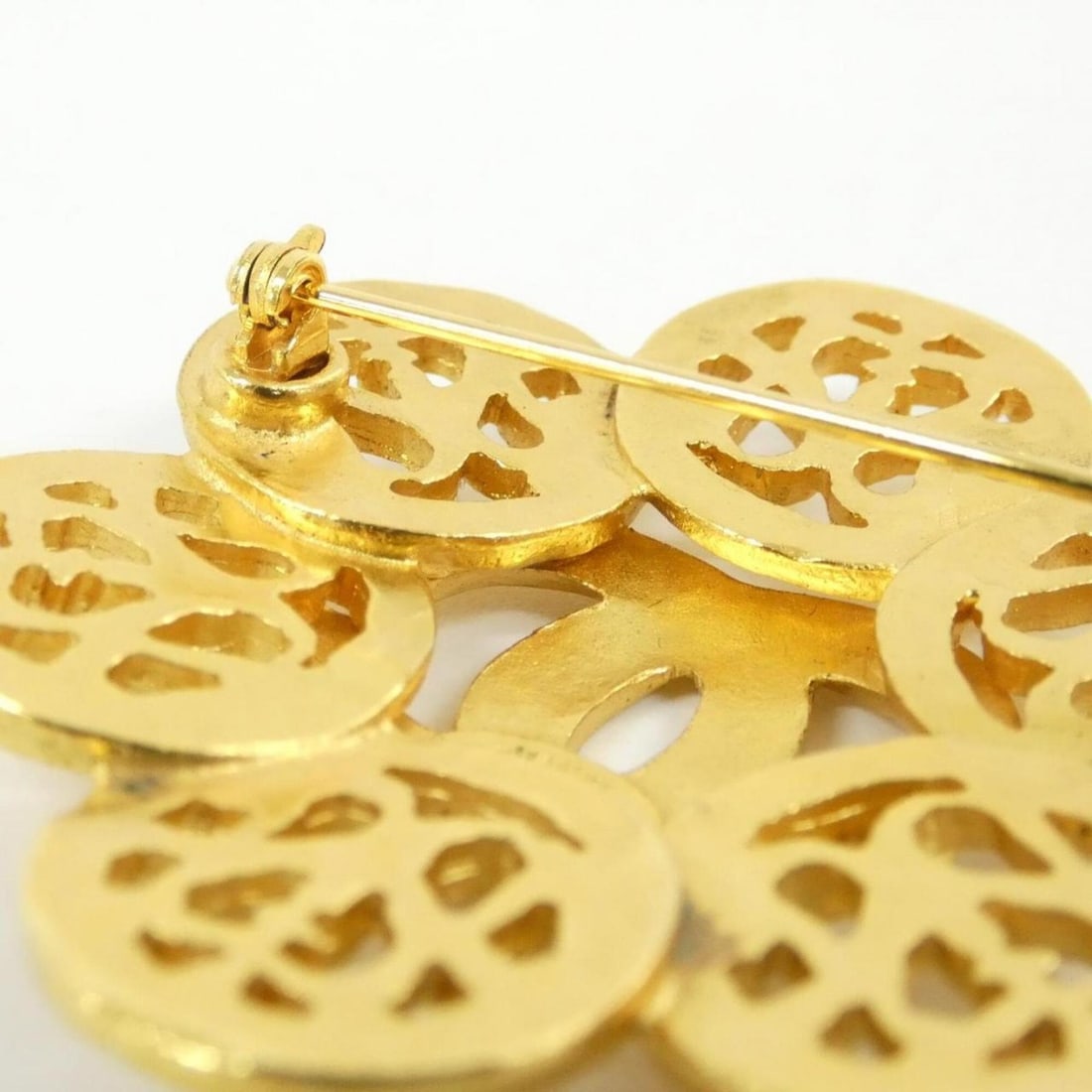 Chanel 05683 Brooch - 3