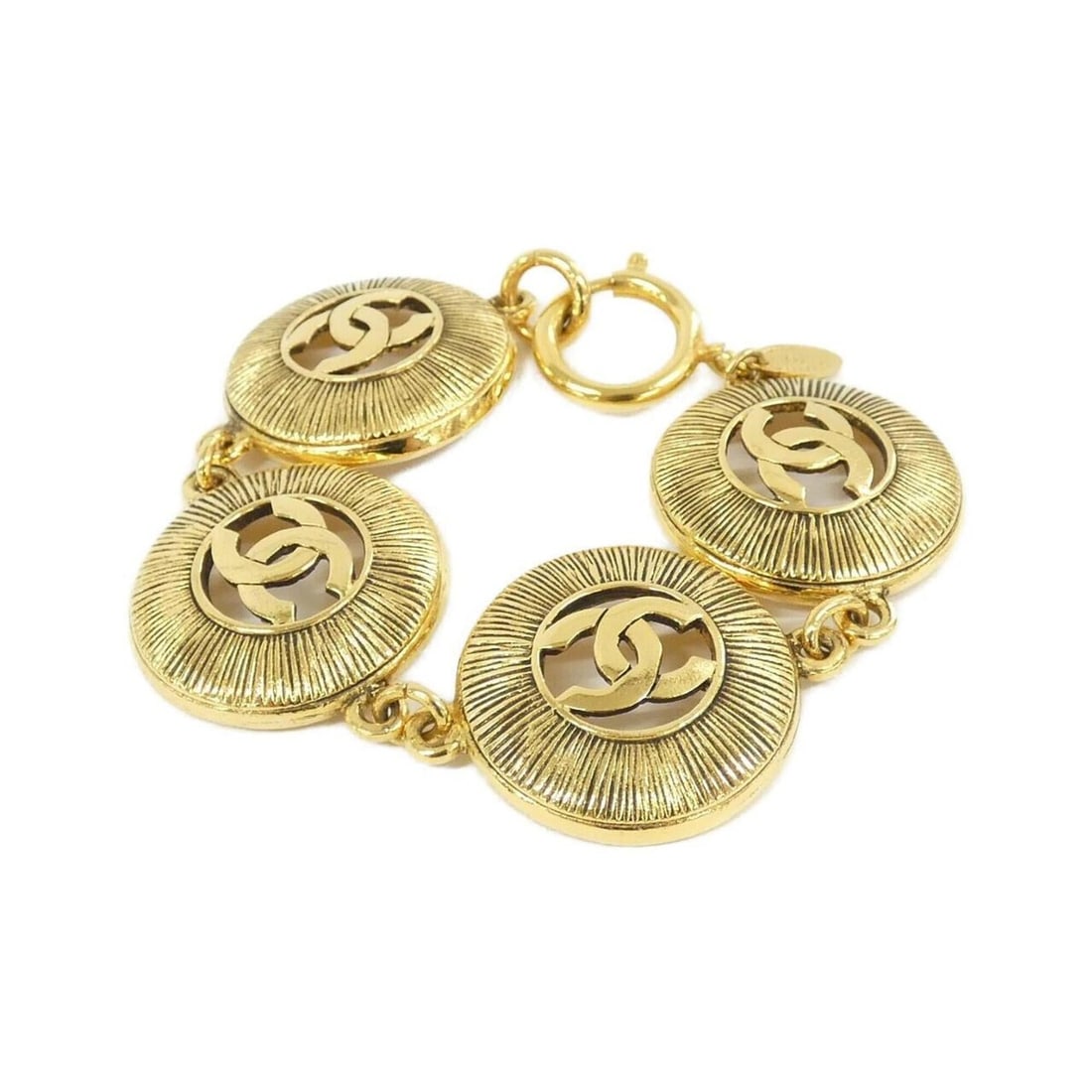 Chanel bracelet: --- Catalog ---Category: SizeLength: 17cm / 6.69''Category: DesignType: Charm braceletColor: GoldGender: WomenCategory: GeneralBrand: Chanel--- Item List ---Section: ConditionRanking: Rank A Used - A