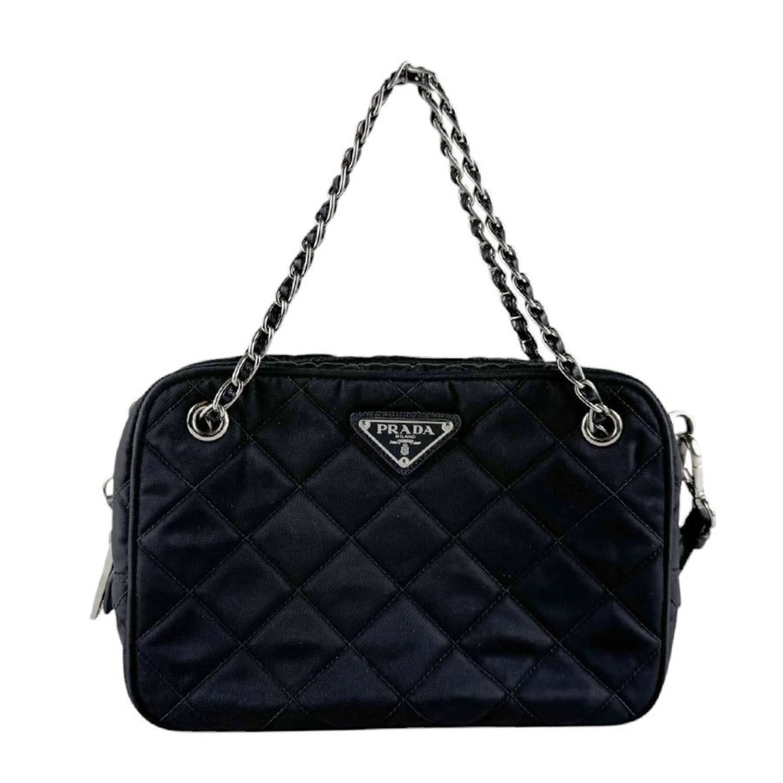 Prada handbag, cross-body shoulder bag, quilted nylon and leather, black silver, women's, z10474: --- Catalog ---Category: SizeSize (HxWxD): 15cm x 22cm x 6cm / 5.9'' x 8.66'' x 2.36''Category: DesignType: HandbagColor: BlackGender: WomenMaterial: Nylon , Leather Category: GeneralBrand: PradaCount