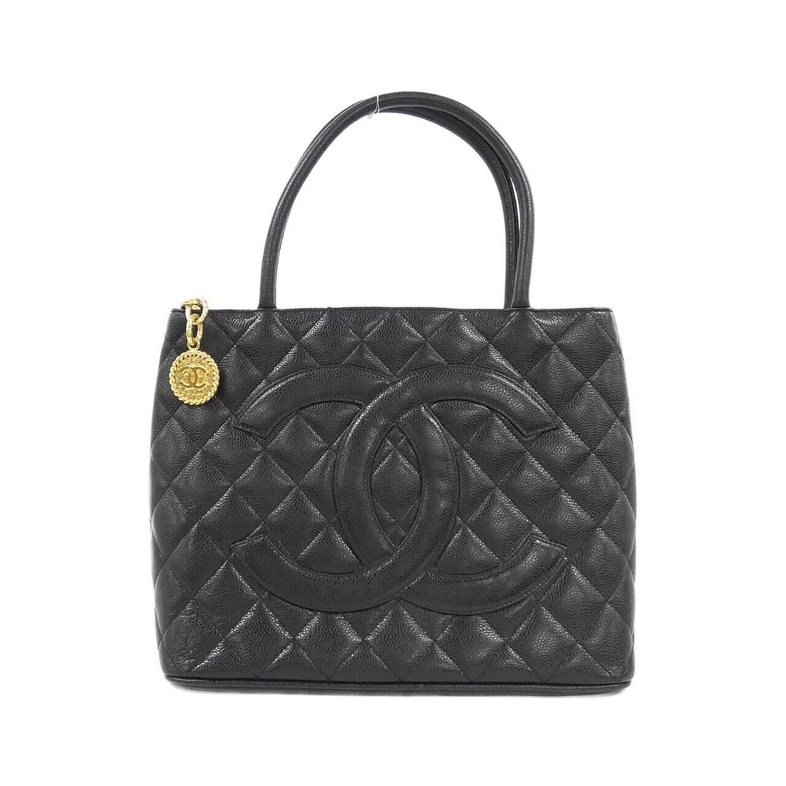 Chanel 1804 handbag: --- Catalog ---Category: SizeSize (HxWxD): 25cm x 30cm x 14cm / 9.84'' x 11.81'' x 5.51''Category: DesignType: HandbagColor: BlackGender: WomenMaterial: Grained Calfskin Category: GeneralMPN: