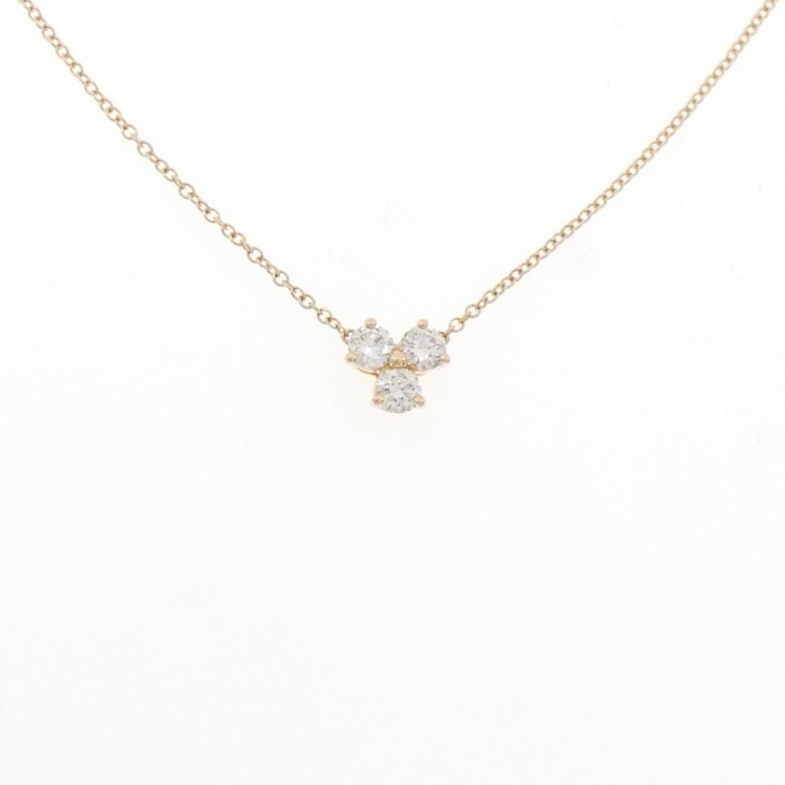 Tiffany & Co. diamond necklace: --- Catalog ---Category: SizePendant Size: 6.4mm x 7mm / 0.25'' x 0.27''Neck Circumference: 41 cm / 16.14''Category: DesignStone: DiamondGender: WomenMaterial: Pink gold (18K)Pendant Type: