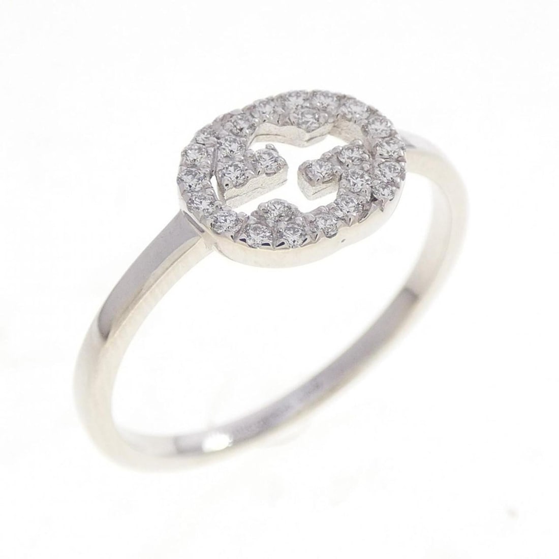 Gucci diamond ring: --- Catalog ---Category: SizeJP Size: 11.5US Size: 6Category: DesignType: Band ringColor: White goldStone: DiamondGender: WomenMaterial: White gold (18K)Category: GeneralBrand: Gucci--- Item List