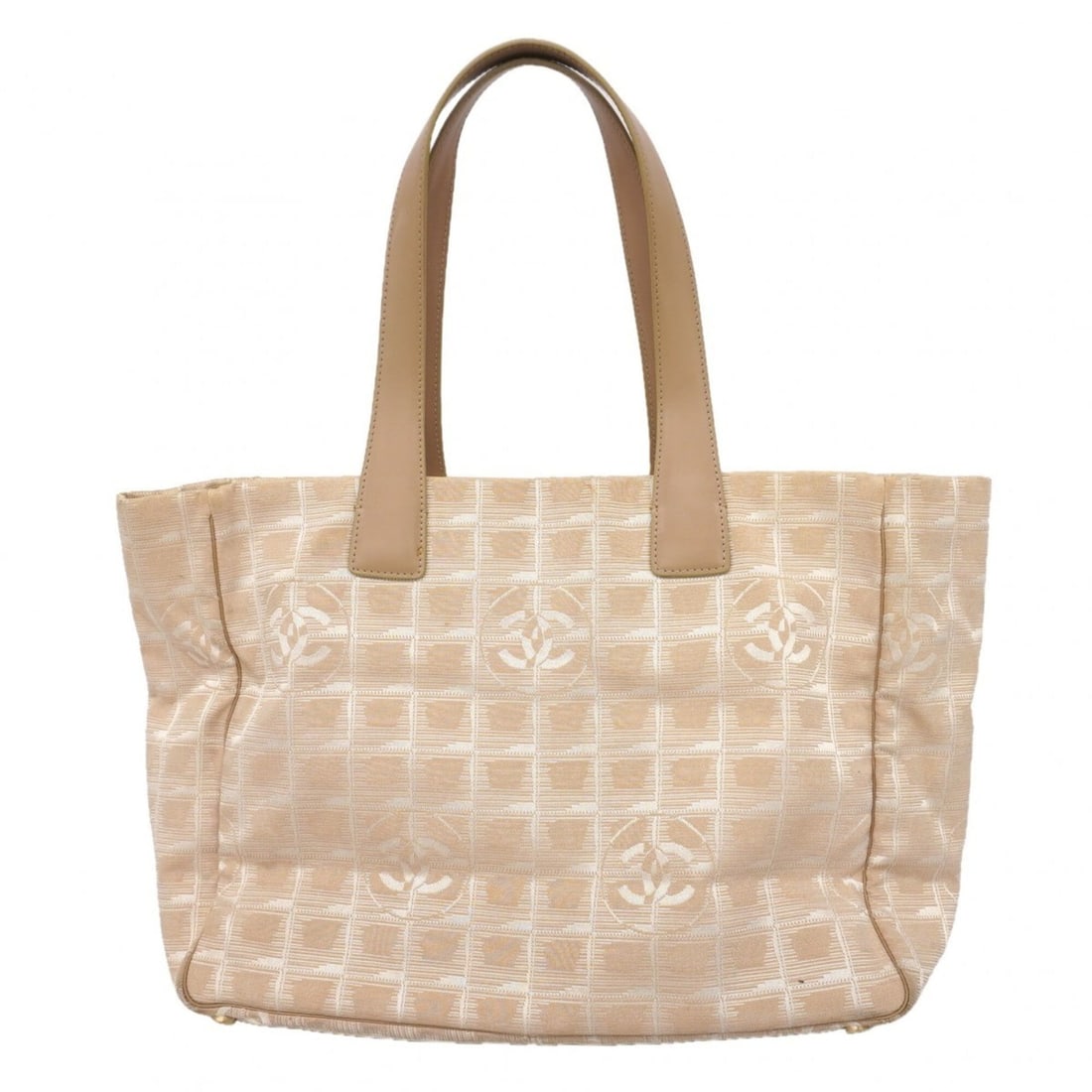Chanel New Travel Nylon Tote Bag, Beige, Women's: --- Catalog ---Category: SizeSize (HxWxD): 26cm x 33cm x 14.5cm / 10.23'' x 12.99'' x 5.7''Category: DesignType: Tote bagColor: BeigeGender: WomenMaterial: Nylon Hardware Color: GoldCategory: GeneralB