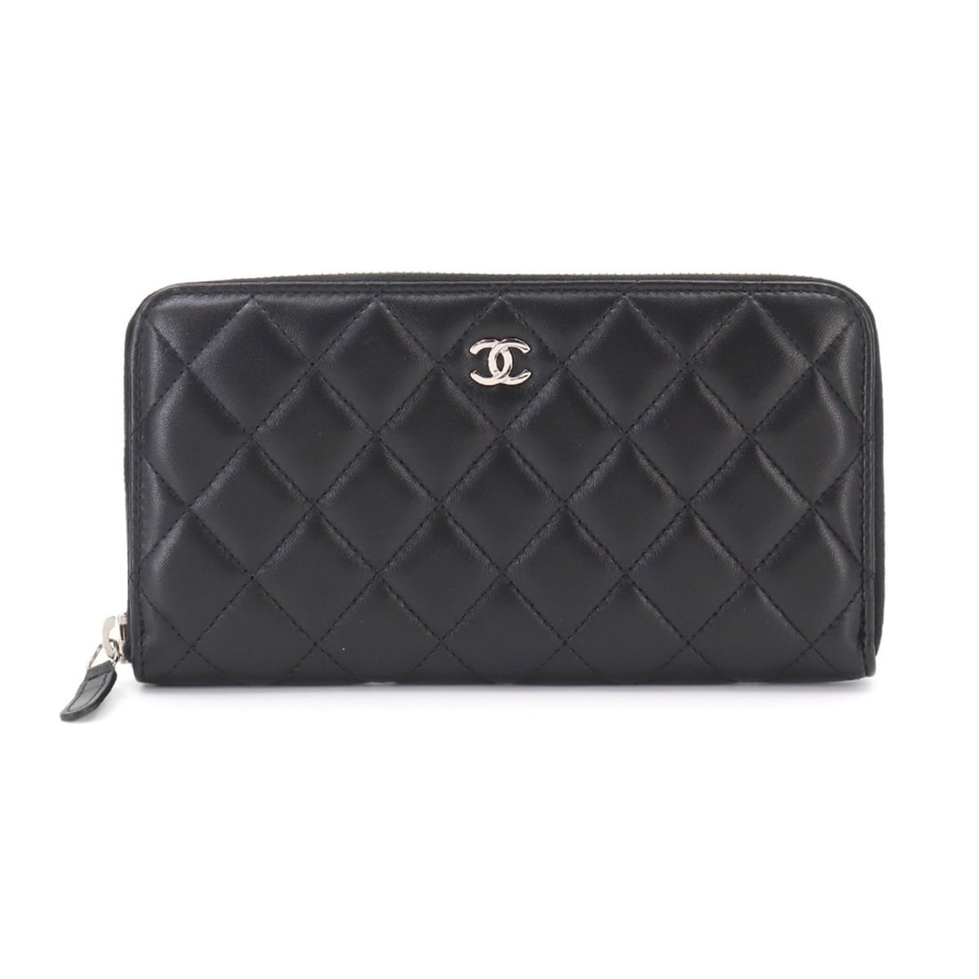 Chanel Matelasse Classic Long Zip Wallet, Round Lambskin, Black: --- Catalog ---Category: SizeSize (HxWxD): 10.5cm x 19.5cm x 2cm / 4.13'' x 7.67'' x 0.78''Category: DesignType: Coin purse/coin caseColor: BlackGender: WomenMaterial: Leather Category: GeneralBrand: 
