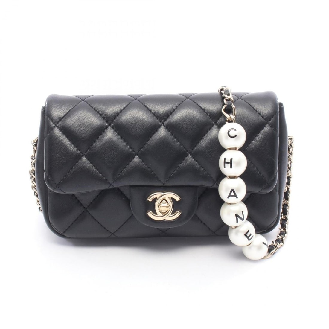 Chanel Matelassé Small Flap Shoulder Bag/Handbag, Lambskin Leather, Women's, Black: --- Catalog ---Category: SizeSize (HxWxD): 14cm x 20cm x 5cm / 5.51'' x 7.87'' x 1.96''Category: DesignType: Handbag, Shoulder bagColor: BlackGender: WomenMaterial: Leather Hardware Color: GoldLeather