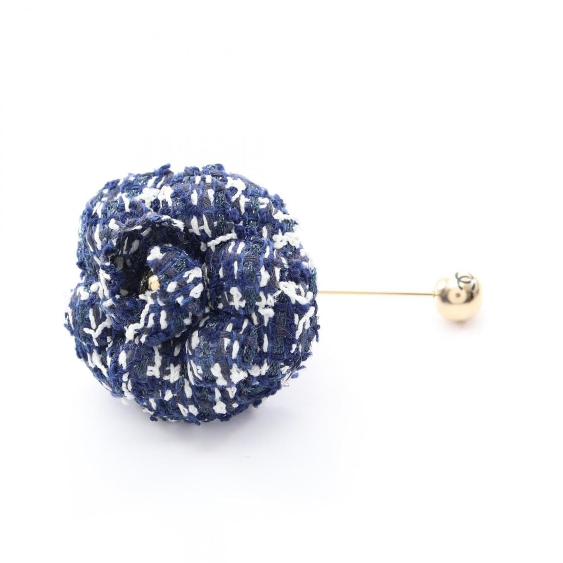 Chanel Camellia Pin Brooch Accessory, Tweed, Women's, Navy, Blue, White: --- Catalog ---Category: SizeSize (HxWxD): 7.4cm x 4.5cm / 2.91'' x 1.77''Category: DesignType: Pin broochColor: Blue, Navy, WhiteGender: WomenMaterial: LeatherCategory: GeneralBrand: Chanel--- Item L