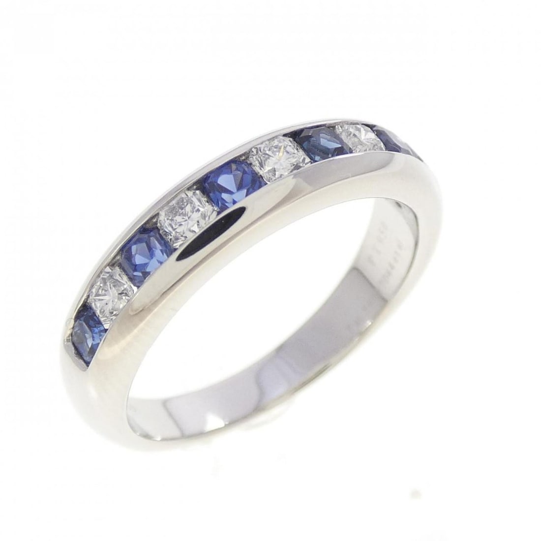 Tiffany Lucida Ring: --- Catalog ---Category: SizeJP Size: 9.5US Size: 5Category: DesignType: Band ringGender: WomenMaterial: Platinum 950Category: GeneralBrand: Tiffany--- Item List ---Section: ConditionRanking: Rank SA 