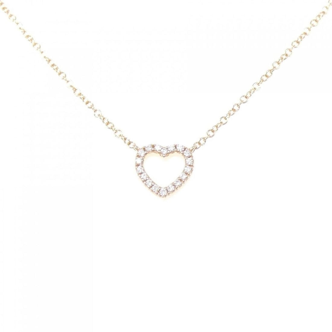 Tiffany Metro Heart Mini Necklace: --- Catalog ---Category: SizePendant Size: 7.3mm x 7.6mm / 0.28'' x 0.29''Neck Circumference: 41 cm / 16.14''Category: DesignGender: WomenMaterial: Pink gold (18K)Pendant Type: PendantNecklace Type: