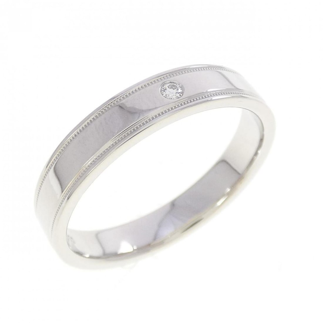 Tiffany & Co. Double Milgrain Ring: --- Catalog ---Category: SizeJP Size: 18US Size: 9Category: DesignType: Band ringGender: WomenMaterial: Platinum 950Category: GeneralMPN: 74791352Brand: Tiffany--- Item List ---Section: