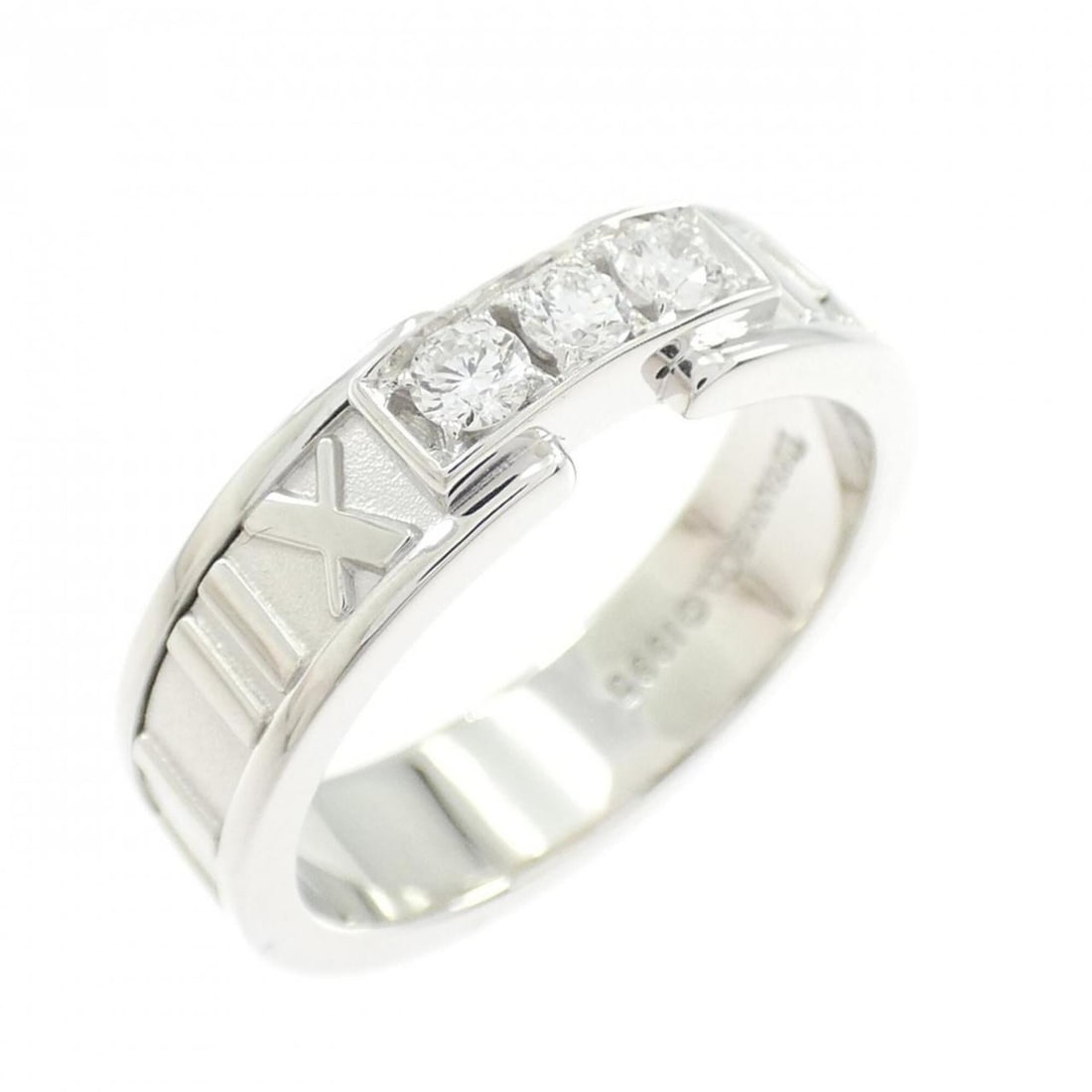 Tiffany Atlas Ring: --- Catalog ---Category: SizeJP Size: 14.5US Size: 7Category: DesignType: Band ringGender: WomenMaterial: White gold (18K)Category: GeneralBrand: Tiffany--- Item List ---Section: ConditionRanking: