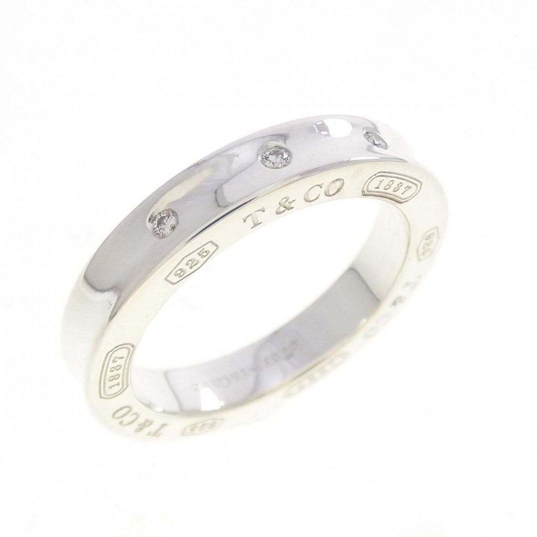 Tiffany & Co. 1837 Narrow Ring: --- Catalog ---Category: SizeJP Size: 9US Size: 5Category: DesignType: Band ringGender: WomenMaterial: Silver 925Category: GeneralMPN: 60126372Brand: Tiffany--- Item List ---Section: ConditionRanking: