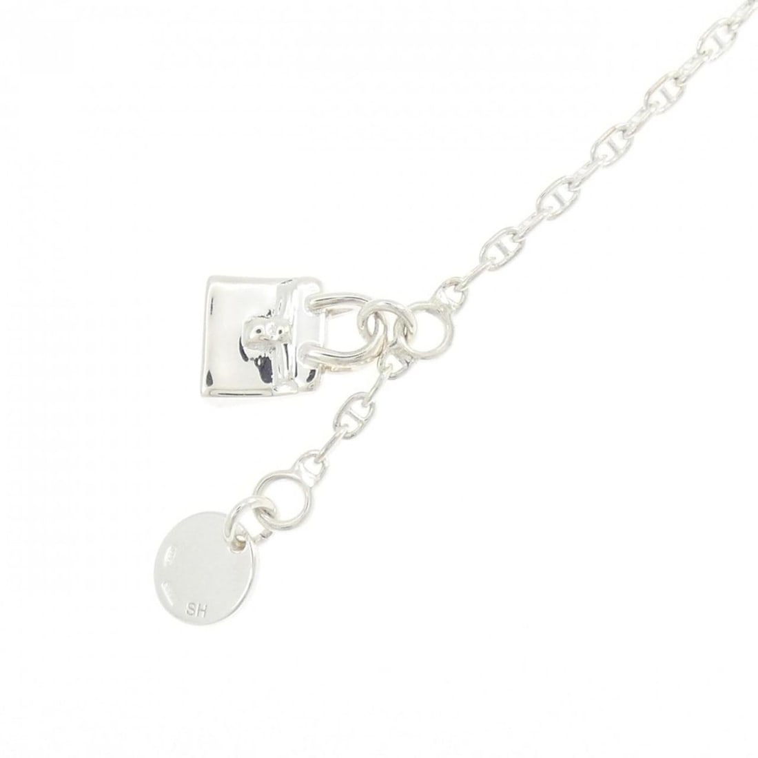 Hermes 925 Bracelet: --- Catalog ---Category: SizeLength: 15cm - 16.5cm / 5.9'' - 6.49''Category: DesignType: Charm braceletGender: WomenMaterial: Silver 925Category: GeneralBrand: Hermes--- Item List ---Section: Conditio