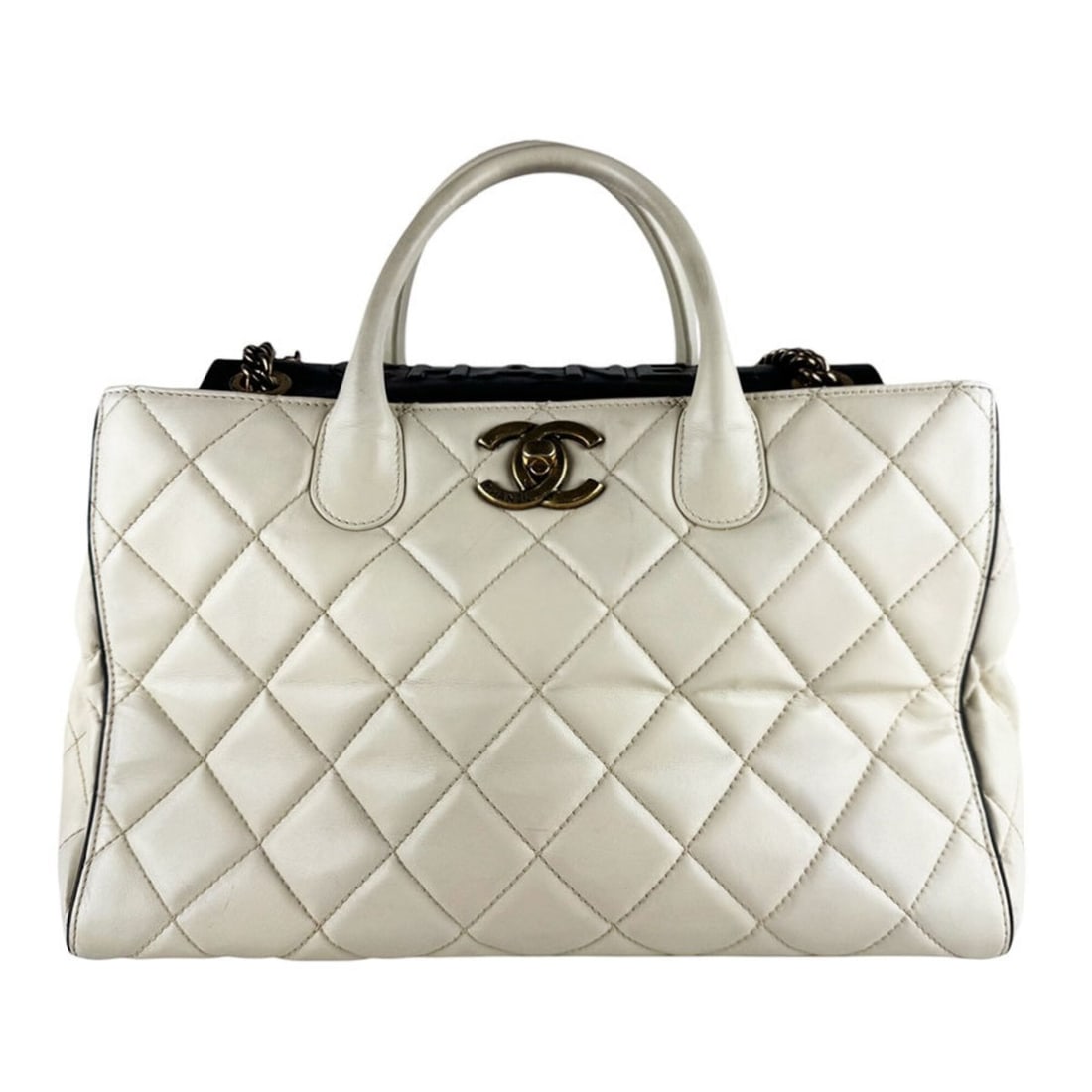 Chanel CHANEL Handbag Shoulder Bag Portobello Leather Off-White Black Gold Women's z10488: --- Catalog ---Category: SizeSize (HxWxD): 35cm x 12cm / 13.77'' x 4.72''Category: DesignType: Handbag, Shoulder bagColor: Black, Off-whiteGender: WomenMaterial: Leather Category: GeneralBrand: