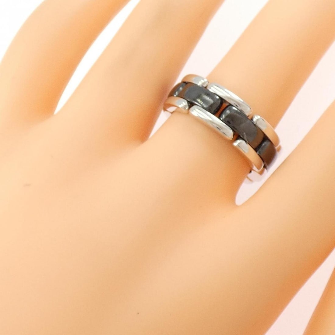 Chanel Ultra Collection Medium Ring - 3