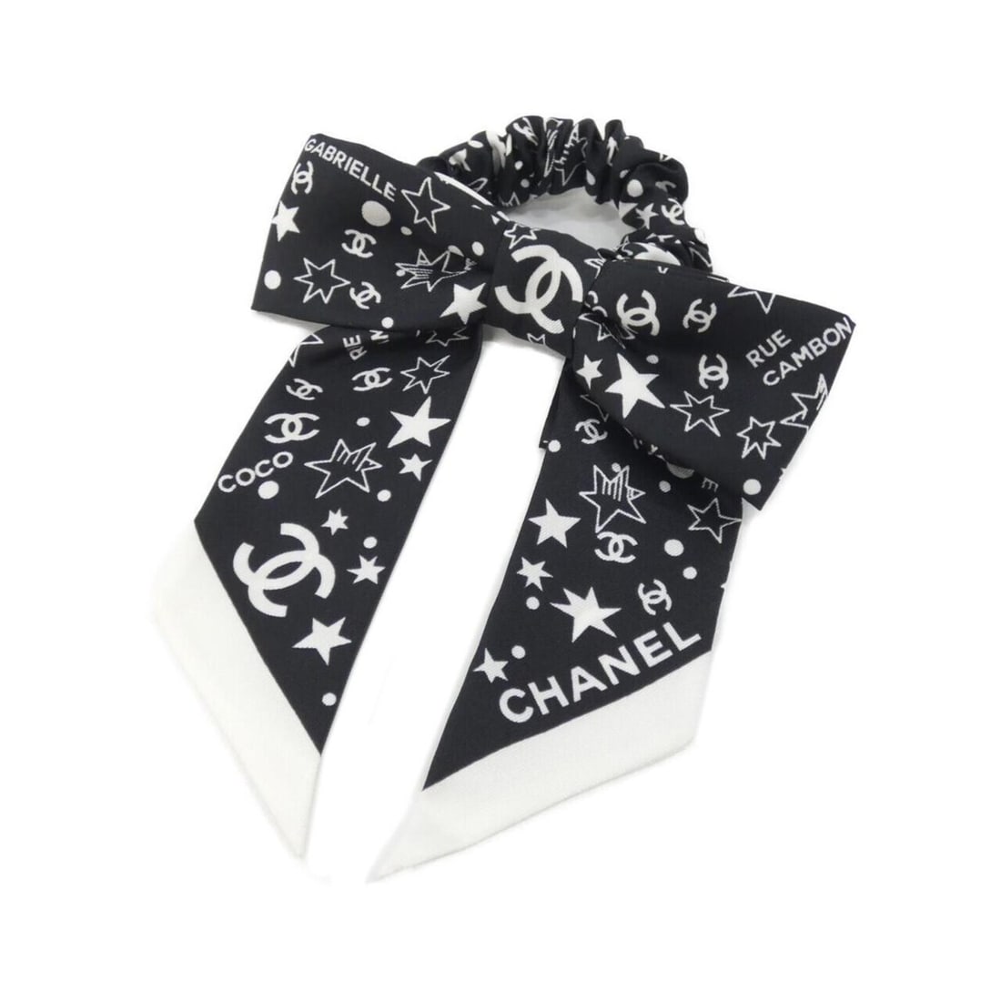 Chanel AAA746 Scrunchie: --- Catalog ---Category: SizeSize (LxW): 16cm x 14.8cm / 6.29'' x 5.82''Category: DesignType: ScrunchieColor: Black, WhiteGender: WomenMaterial: SilkCategory: GeneralBrand: Chanel--- Item List ---Sect