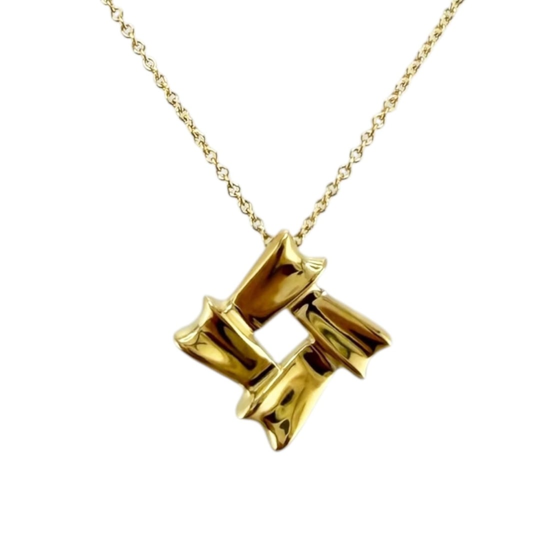 Tiffany & Co. Bow Ribbon Square Necklace, 18K Yellow Gold, Women's, Design: --- Catalog ---Category: SizeWeight: 4.8g / 0.16oz.Pendant Size: 17mm x 17mm / 0.66'' x 0.66''Neck Circumference: 46 cm / 18.11''Category: DesignColor: GoldGender: WomenHandmade: YesMaterial: Yellow g