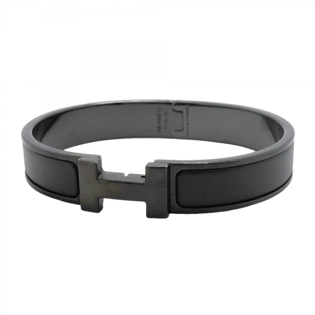 Hermes Bangle Clic Clac PM Metal Black Men's Women's: --- Catalog ---Category: SizeLength: 18cm / 7.08''Category: DesignType: BangleColor: BlackGender: Men,WomenMaterial: MetalCategory: GeneralBrand: Hermes--- Item List ---Section: ConditionRanking: Rank