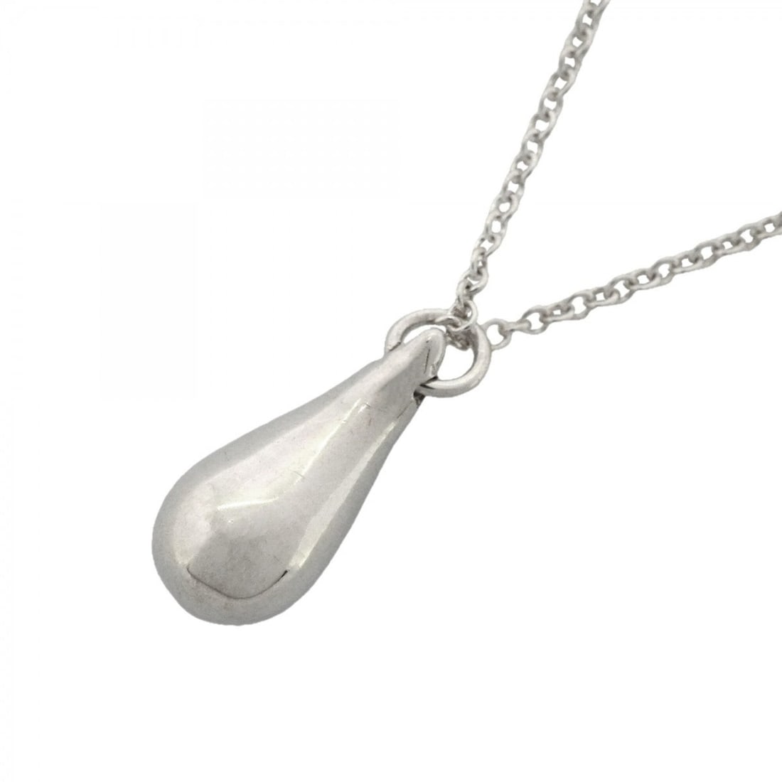 Tiffany & Co. Teardrop Necklace, Sterling Silver 925, Women's: --- Catalog ---Category: SizePendant Size: 14mm x 5.4mm / 0.55'' x 0.21''Neck Circumference: 41.5 cm / 16.33''Category: DesignGender: WomenMaterial: Silver 925Necklace Type: NecklaceCategory: GeneralB