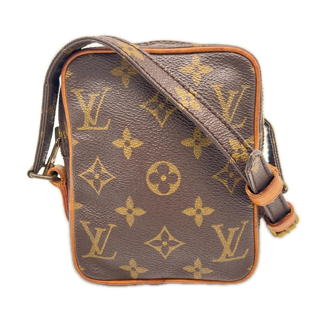 LOUIS VUITTON Louis Vuitton Monogram Mini Danube M45268 Shoulder Bag Brown Beige Leather Men's: --- Catalog ---Category: SizeSize (HxWxD): 14cm x 11cm x 3.5cm / 5.51'' x 4.33'' x 1.37''Strap Length: 132cm / 51.96''Category: DesignType: Shoulder bagColor: Beige, BrownGender: MenClosure: ZipperMat