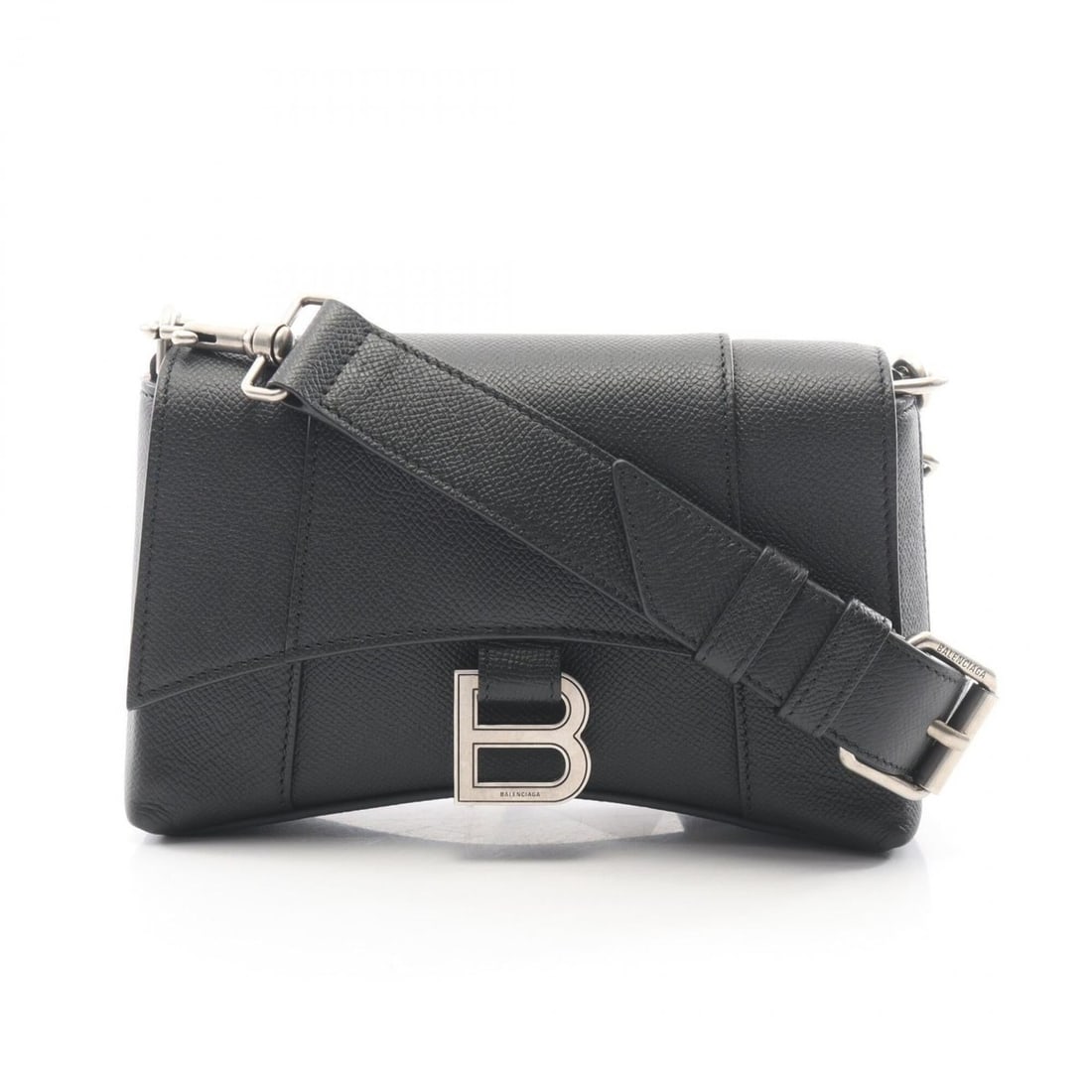 Balenciaga Downtown Shoulder Bag Handbag Leather Women's Black 736471: --- Catalog ---Category: SizeSize (HxWxD): 12cm x 20cm x 5.5cm / 4.72'' x 7.87'' x 2.16''Category: DesignType: Handbag, Shoulder bagColor: BlackGender: WomenMaterial: Leather Category: GeneralMPN: 736