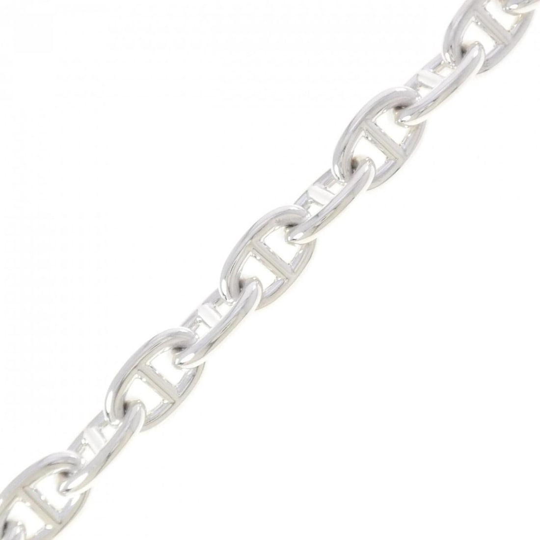 Hermes Hermès Chaine d'Ancre MM Bracelet: --- Catalog ---Category: SizeLength: 19cm / 7.48''Category: DesignType: Charm braceletColor: SilverGender: WomenMaterial: Silver 925Category: GeneralMPN: H101994BBrand: Hermes--- Item List ---Section: